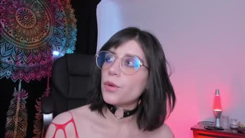 Snapshot of hazelkush00 chatting on 01/21/25, 09:25 HazelKush online show from 01/21/25, 09:25