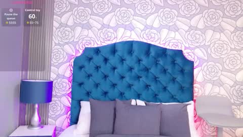 HazelMoret online show from 02/10/26, 02:59