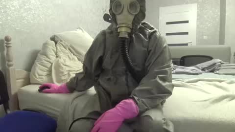 Snapshot of hazmatlover chatting on 12/30/24, 12:31 hazmatlover online show from 12/30/24, 12:31