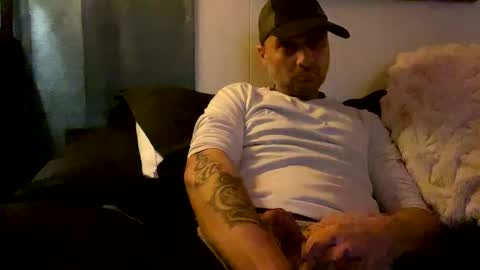 Snapshot of hbsethy chatting on 01/16/25, 06:35 HBSethy online show from 01/16/25, 06:35