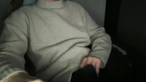 hchappel19 online show from 11/01/25, 06:04