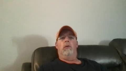 Snapshot of hdeuce22 chatting on 12/17/24, 07:48 Hdeuce22 online show from 12/17/24, 07:48