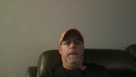 Snapshot of hdeuce22 chatting on 01/27/25, 03:18 Hdeuce22 online show from 01/27/25, 03:18