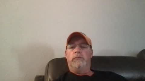 Snapshot of hdeuce22 chatting on 03/04/25, 08:27 Hdeuce22 online show from 03/04/25, 08:27