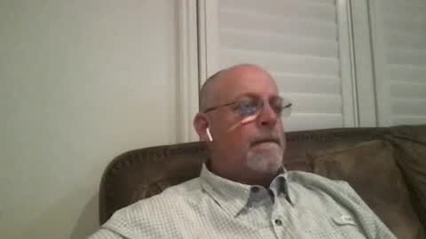 Snapshot of hdeuce22 chatting on 09/14/25, 04:33 Hdeuce22 online show from 09/14/25, 04:33