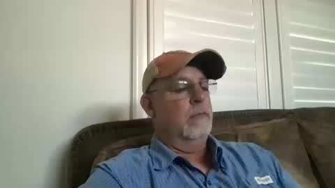 Snapshot of hdeuce22 chatting on 09/22/25, 05:48 Hdeuce22 online show from 09/22/25, 05:48