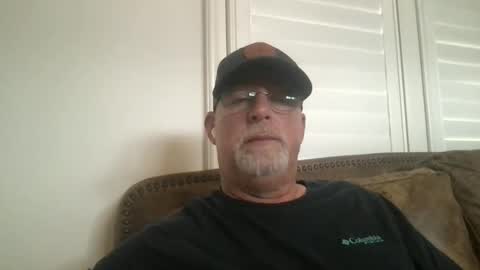 Snapshot of hdeuce22 chatting on 05/26/26, 03:52 Hdeuce22 online show from 05/26/26, 03:52