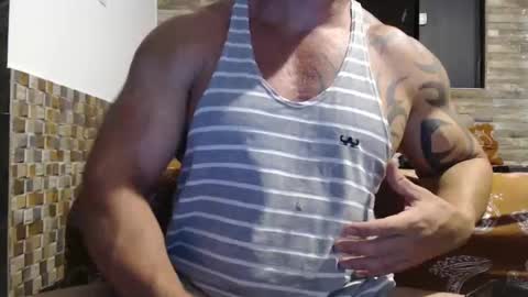Snapshot of healedcarioca chatting on 01/05/25, 10:19 Brazilian bigdick online show from 01/05/25, 10:19