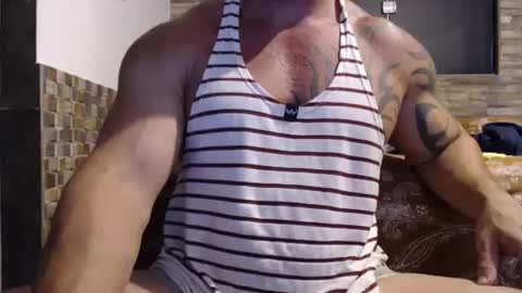 Snapshot of healedcarioca chatting on 02/25/25, 01:20 Brazilian bigdick online show from 02/25/25, 01:20