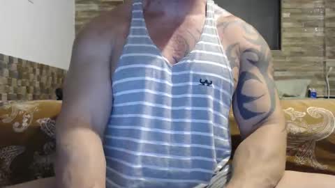 Snapshot of healedcarioca chatting on 10/08/25, 01:36 Brazilian bigdick online show from 10/08/25, 01:36