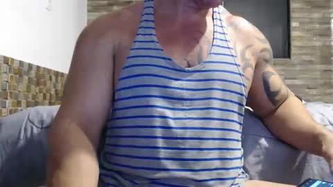 Snapshot of healedcarioca chatting on 11/11/25, 02:11 Brazilian bigdick online show from 11/11/25, 02:11