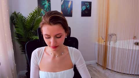 heartedlove_1 online show from 02/16/25, 09:48