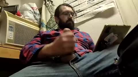 Snapshot of hearthero3 chatting on 12/16/25, 11:21 Dejesus online show from 12/16/25, 11:21