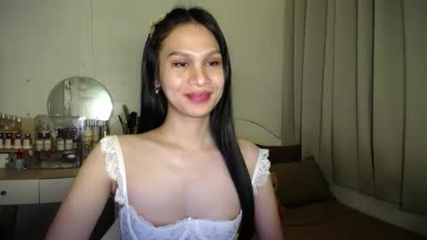 heather_bbyy online show from 11/14/25, 07:56