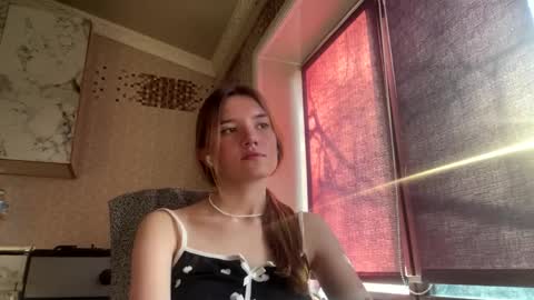 Lili online show from 03/25/26, 12:11