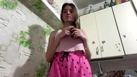 Lili online show from 04/20/26, 02:20