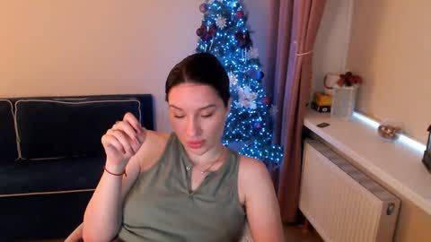 Heaven girl online show from 01/26/25, 12:01