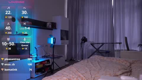 Snapshot of heavenly_diva653 chatting on 03/10/25, 06:05 Andrea you can subscribe for now there will be posts soon and my favorite body for you online show from 03/10/25, 06:05