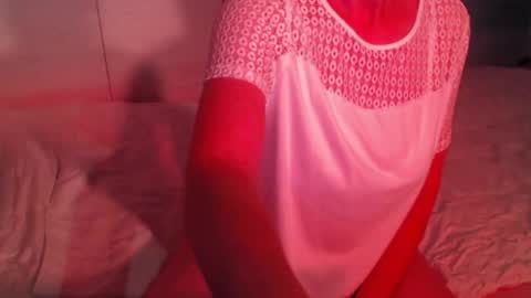 Snapshot of heavenlykiss chatting on 11/16/25, 01:17 Chani online show from 11/16/25, 01:17