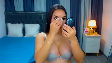 Snapshot of heavenlytransx chatting on 12/11/24, 01:26 ITS FREE TO ASK online show from 12/11/24, 01:26