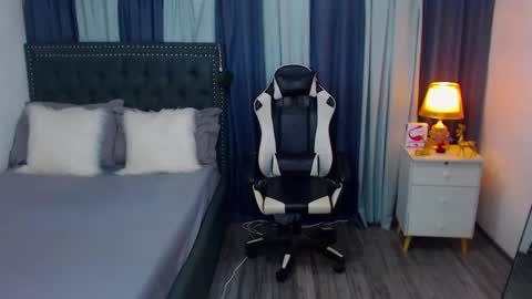 Snapshot of heavenlytransx chatting on 03/05/25, 06:34 ITS FREE TO ASK online show from 03/05/25, 06:34