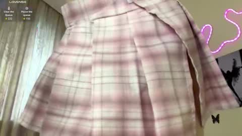 heavenmoth online show from 02/23/26, 01:19