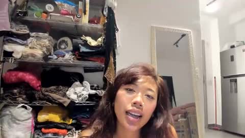 Snapshot of heavenngirlyy444 chatting on 02/03/25, 08:24 Heaven  online show from 02/03/25, 08:24