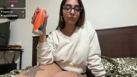 Snapshot of heavensbunny chatting on 01/08/26, 01:52 heaven the muslim slut online show from 01/08/26, 01:52