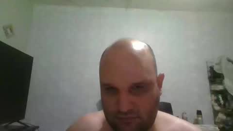 Snapshot of heavy_rebellxc chatting on 12/04/24, 07:06 Heavy Rebell online show from 12/04/24, 07:06