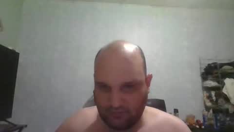 Snapshot of heavy_rebellxc chatting on 12/16/24, 09:14 Heavy Rebell online show from 12/16/24, 09:14