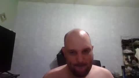 Snapshot of heavy_rebellxc chatting on 01/03/25, 05:17 Heavy Rebell online show from 01/03/25, 05:17