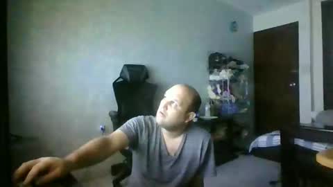 Snapshot of heavy_rebellxc chatting on 02/03/25, 07:18 Heavy Rebell online show from 02/03/25, 07:18