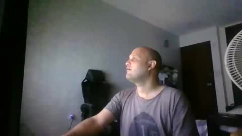 Snapshot of heavy_rebellxc chatting on 03/06/25, 05:57 Heavy Rebell online show from 03/06/25, 05:57