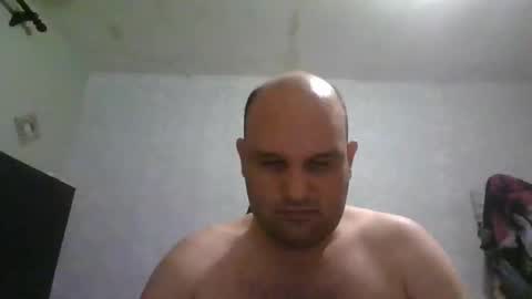 Snapshot of heavy_rebellxc chatting on 09/14/25, 04:33 Heavy Rebell online show from 09/14/25, 04:33