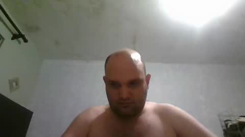 Snapshot of heavy_rebellxc chatting on 09/16/25, 06:58 Heavy Rebell online show from 09/16/25, 06:58