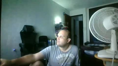 Snapshot of heavy_rebellxc chatting on 10/02/25, 03:13 Heavy Rebell online show from 10/02/25, 03:13