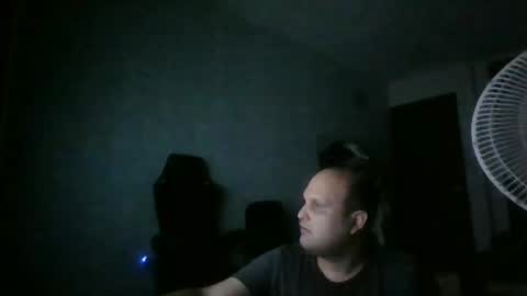 Snapshot of heavy_rebellxc chatting on 10/10/25, 08:35 Heavy Rebell online show from 10/10/25, 08:35