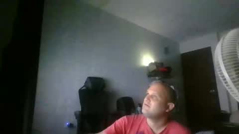 Snapshot of heavy_rebellxc chatting on 05/25/26, 04:40 Heavy Rebell online show from 05/25/26, 04:40
