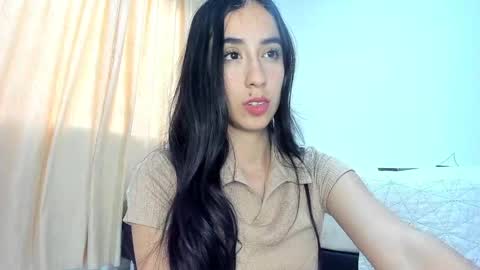 Alejandra online show from 03/02/25, 11:53