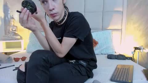 Keira Hecate online show from 12/20/25, 06:37