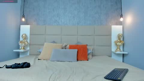 Keira Hecate online show from 04/17/26, 07:06