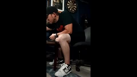 Snapshot of hecatoncheires187420 chatting on 12/22/25, 08:17 hecatoncheires187420 online show from 12/22/25, 08:17