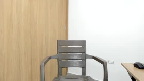  18 online show from 11/28/25, 02:47