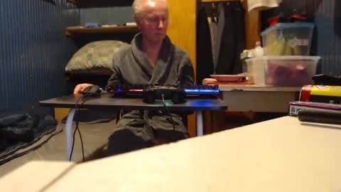 hedonista67 online show from 12/31/24, 04:14