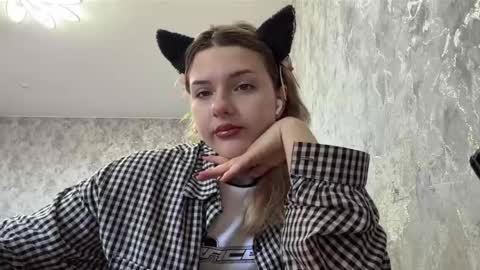 Nessie online show from 05/10/26, 05:56