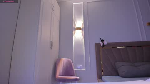 Snapshot of heejeeen chatting on 12/08/24, 10:41 Call me Mia online show from 12/08/24, 10:41