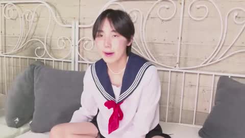 HEEJIN online show from 11/05/25, 09:53