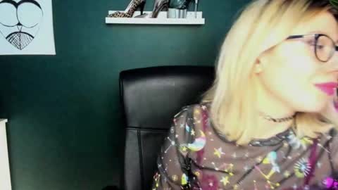 Heidi online show from 02/17/25, 01:21