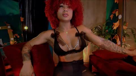 Snapshot of heidicox chatting on 01/12/25, 08:14 Heidi  online show from 01/12/25, 08:14