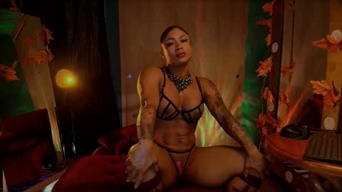 Snapshot of heidicox chatting on 02/02/25, 07:35 Heidi  online show from 02/02/25, 07:35